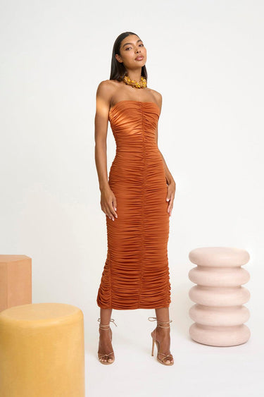 BY JOHNNY - GLORIA GATHERED STRAPLESS MIDI DRESS - DEEP CLAY - STUDIO JO STORE